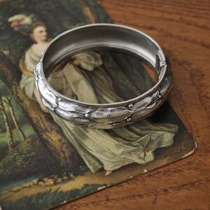 Vintage Whiting and Davis Silver Leaf Bracelet